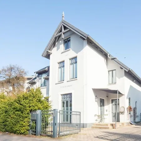 Monteurwohnung-fuer-5-personen-mit-balkon-kueche-ahrensburg-naehe-hamburg-agrp1203 Ahrensburg